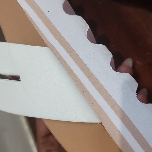 Reef White Mules with Cork Footbed Platform Open Toe Sandals, sz 9 - Picture 15 of 17